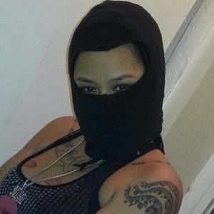 Meet your Posher, Nikki